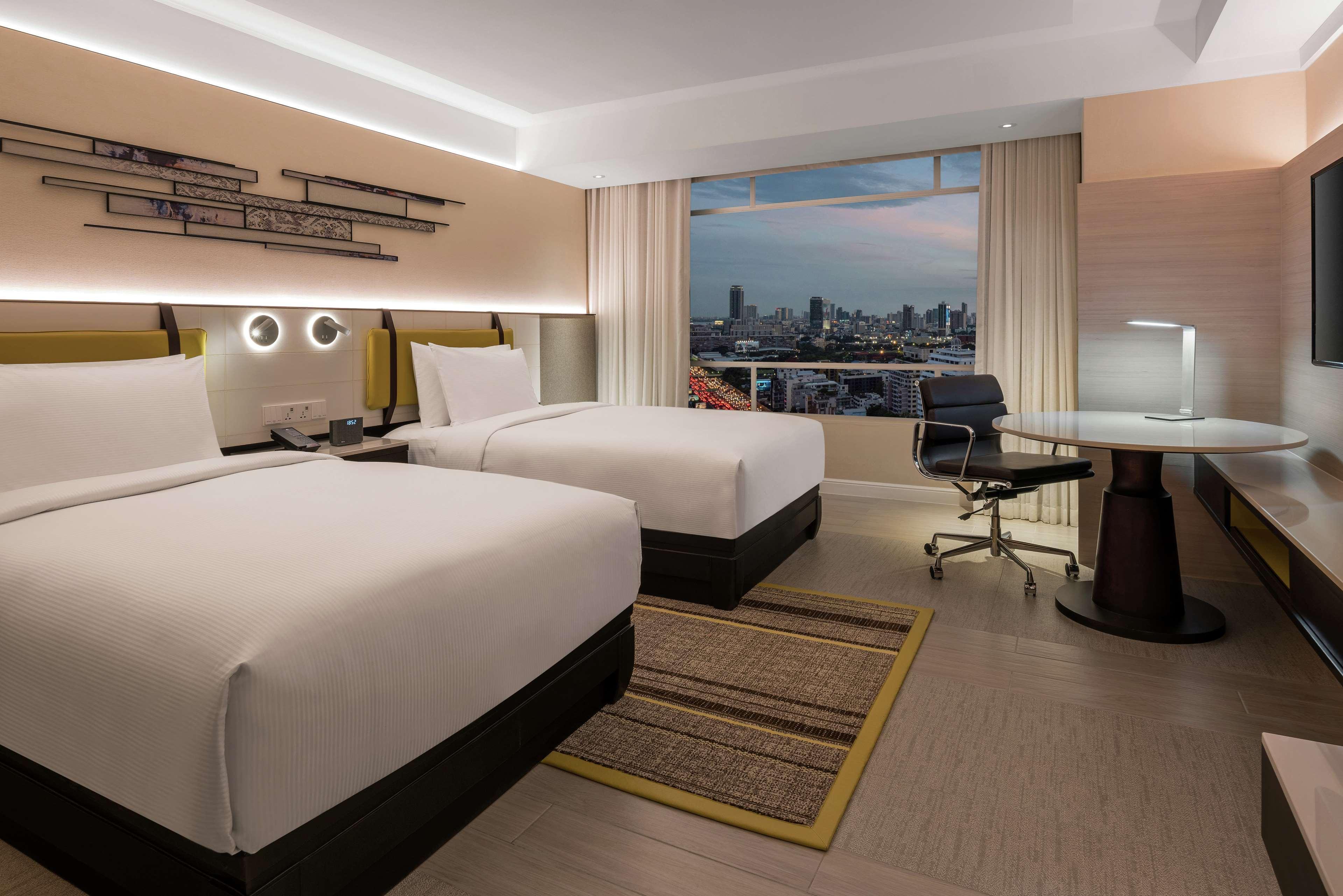 Hotel Doubletree By Hilton Bangkok Ploenchit Exteriér fotografie
