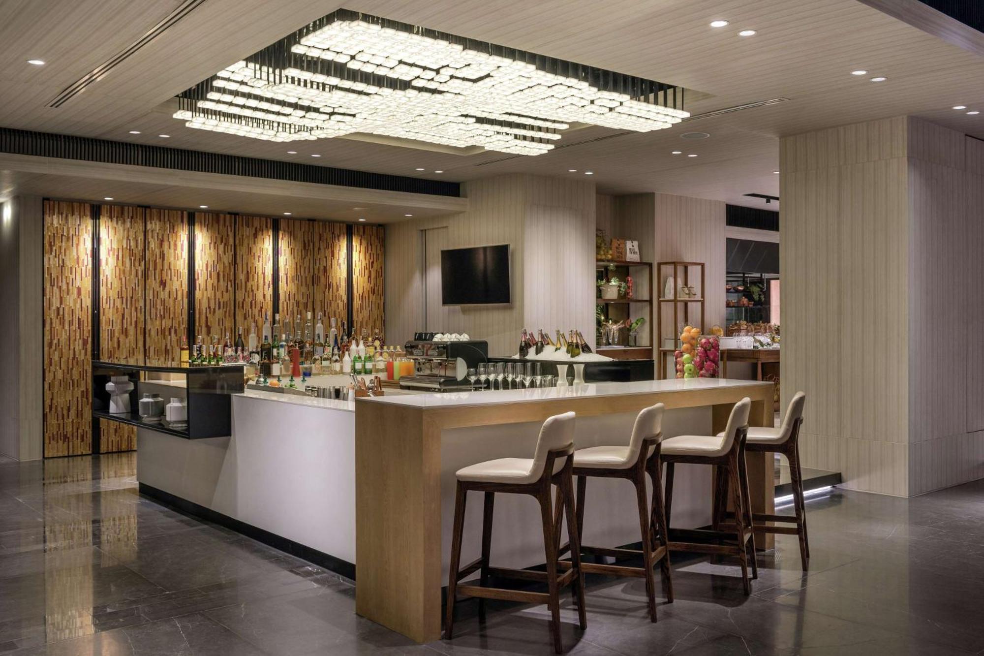 Hotel Doubletree By Hilton Bangkok Ploenchit Exteriér fotografie